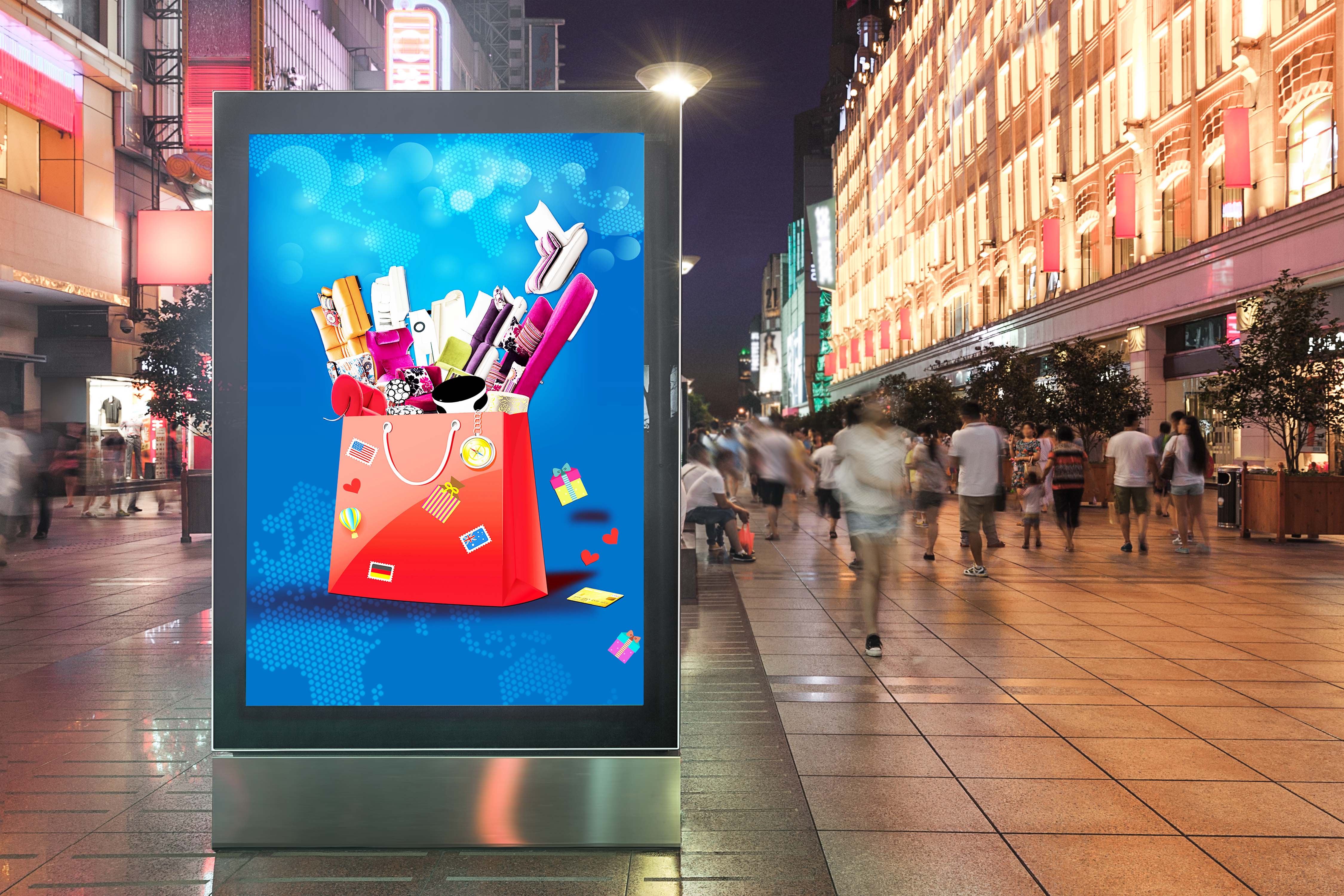 Versa Poster Outdoor street view showing shopping bag creative